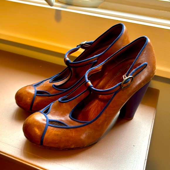 Chie Mihara Brown and Blue Heels size 37.5 - Picture 1 of 15